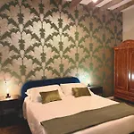 Chiara Apartman